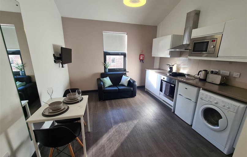 Saint James Street, Newcastle Upon Tyne, Newcastle - Image 1